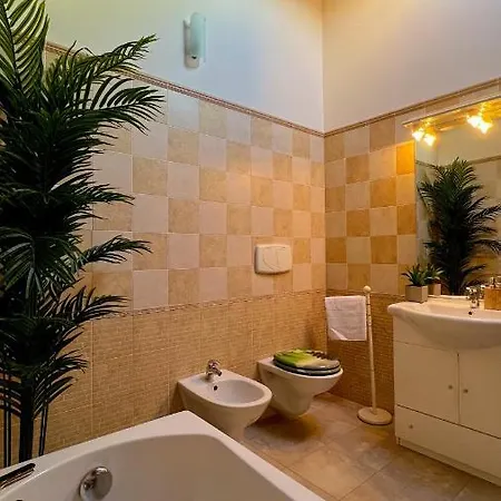 T-rex ⭑⭑⭑⭑⭑ - Elegante Con Idromassaggio Lägenhet