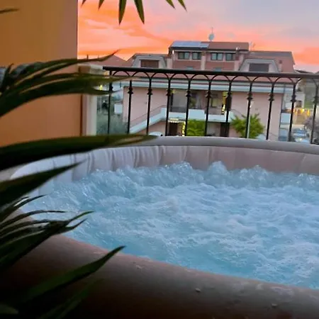 T-rex ⭑⭑⭑⭑⭑ - Elegante Con Idromassaggio Silvi Marina